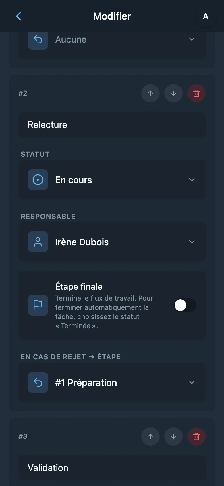 Liste des flux de travail avec nombre d’étapes et état actif