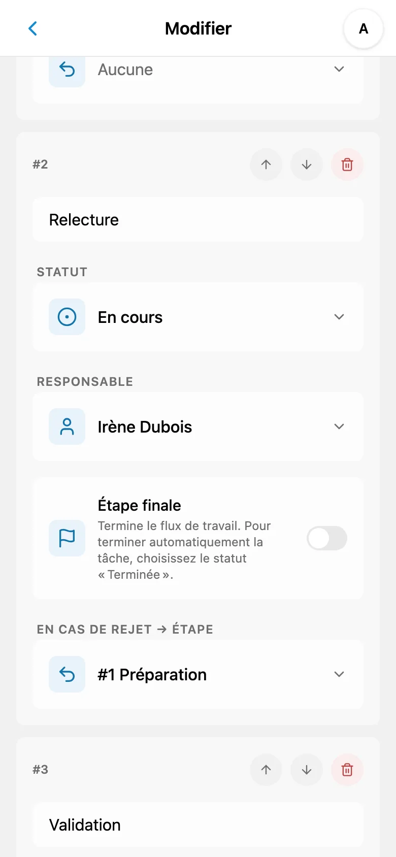 Liste des flux de travail avec nombre d’étapes et état actif