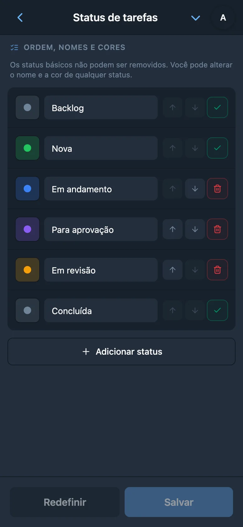 Lista de status de tarefas com nomes e cores