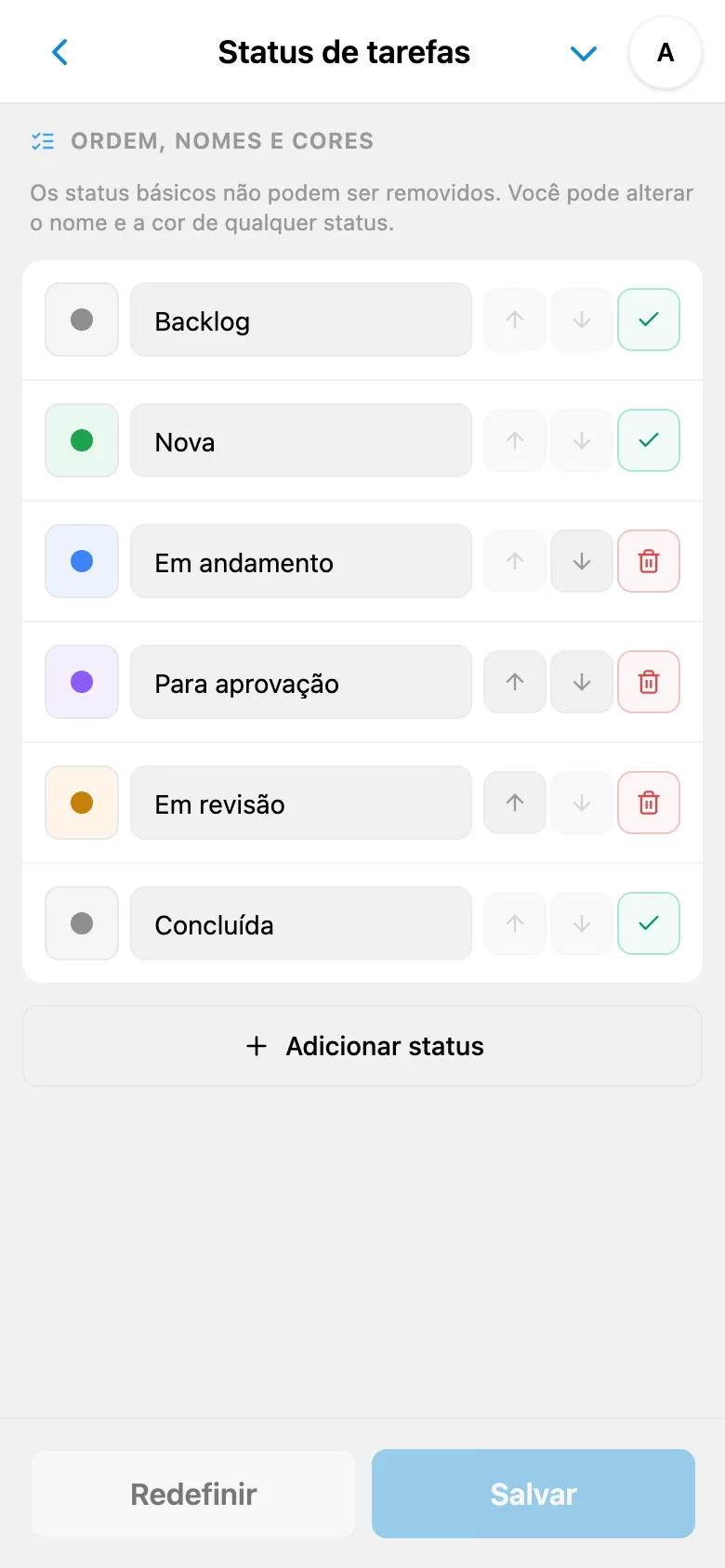 Lista de status de tarefas com nomes e cores