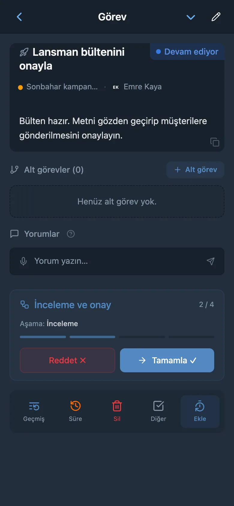 Geçerli iş akışı aşaması ve aşamayı tamamlama düğmesiyle e-posta inceleme görevi